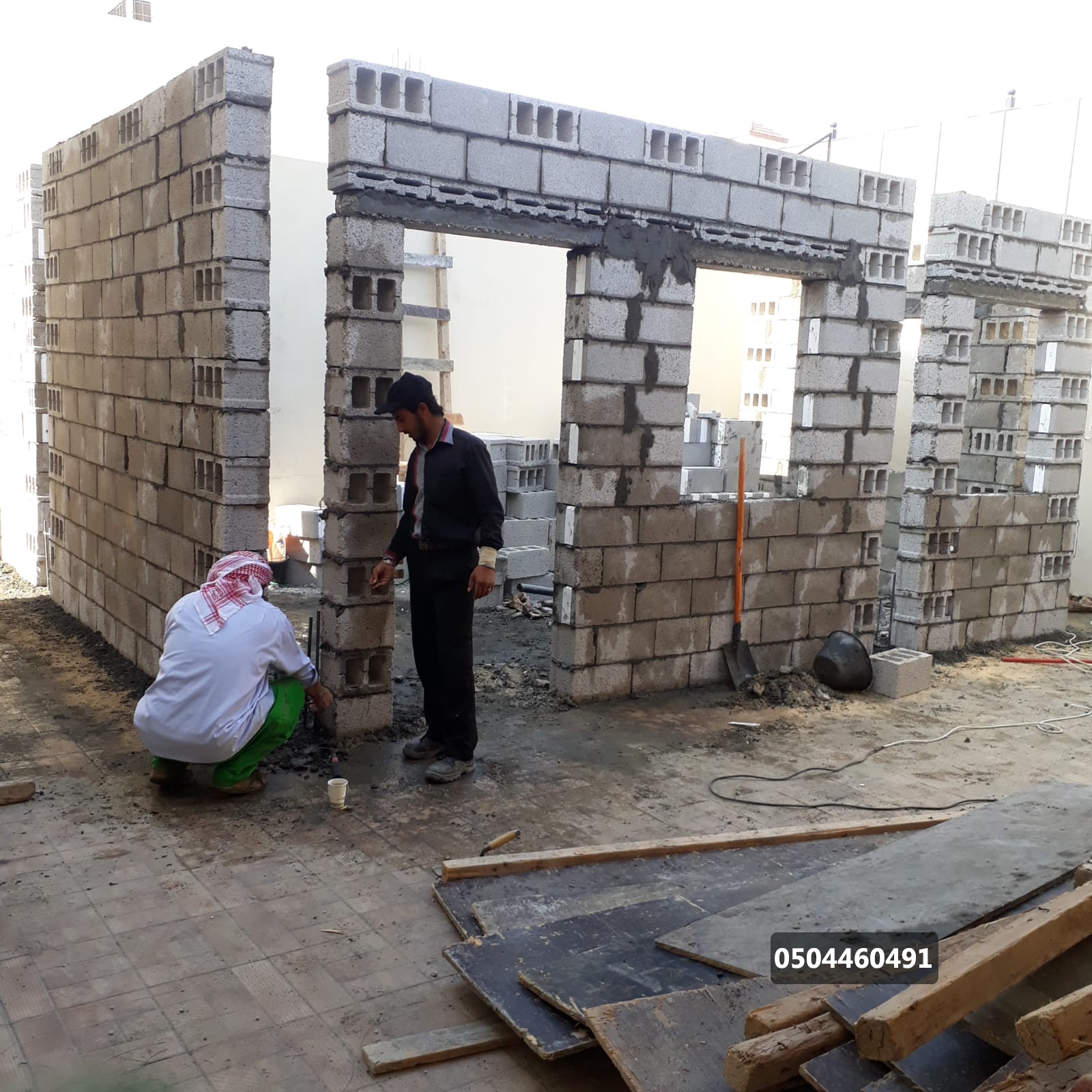 بناء ملاحق ومجالس
