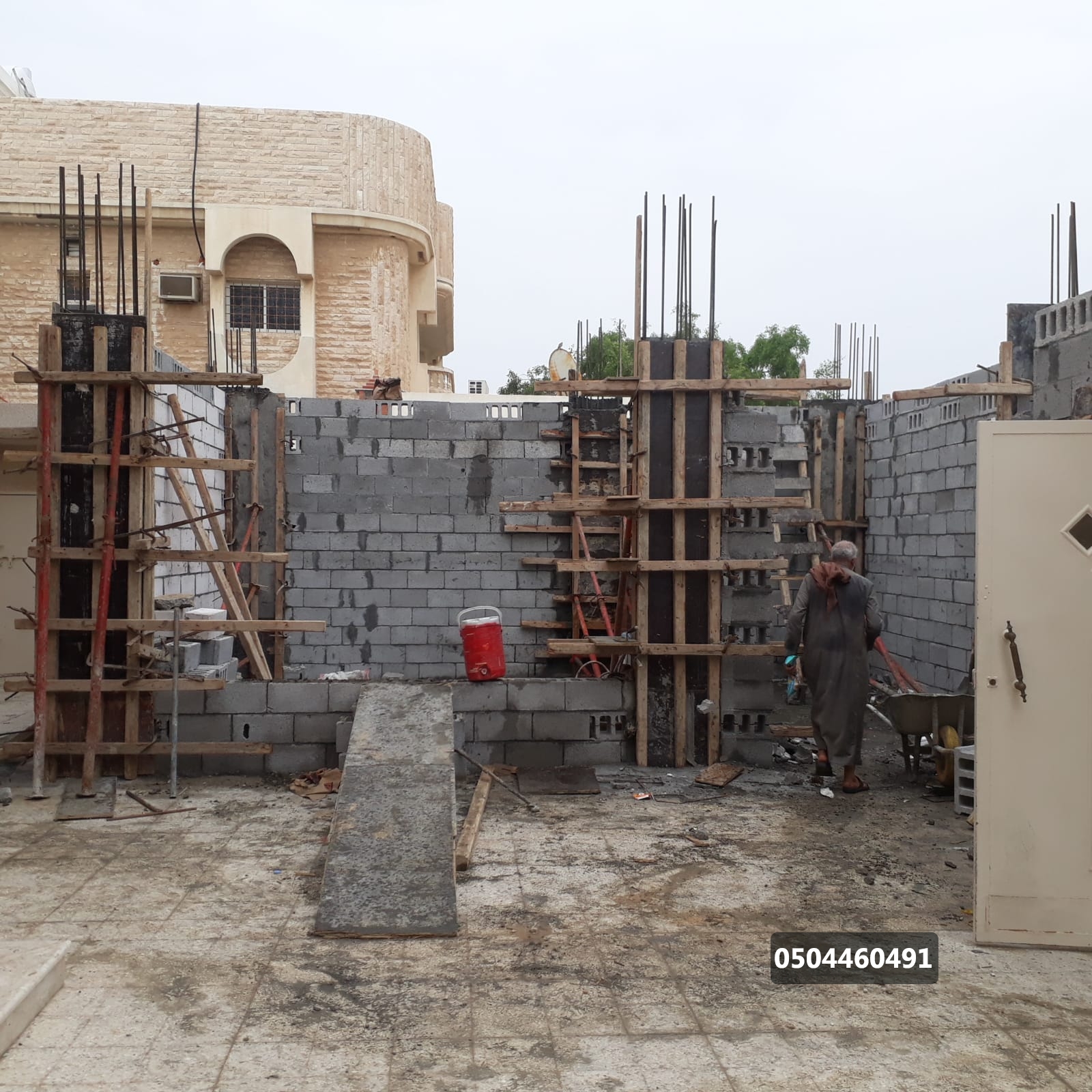 بناء ملاحق ومجالس